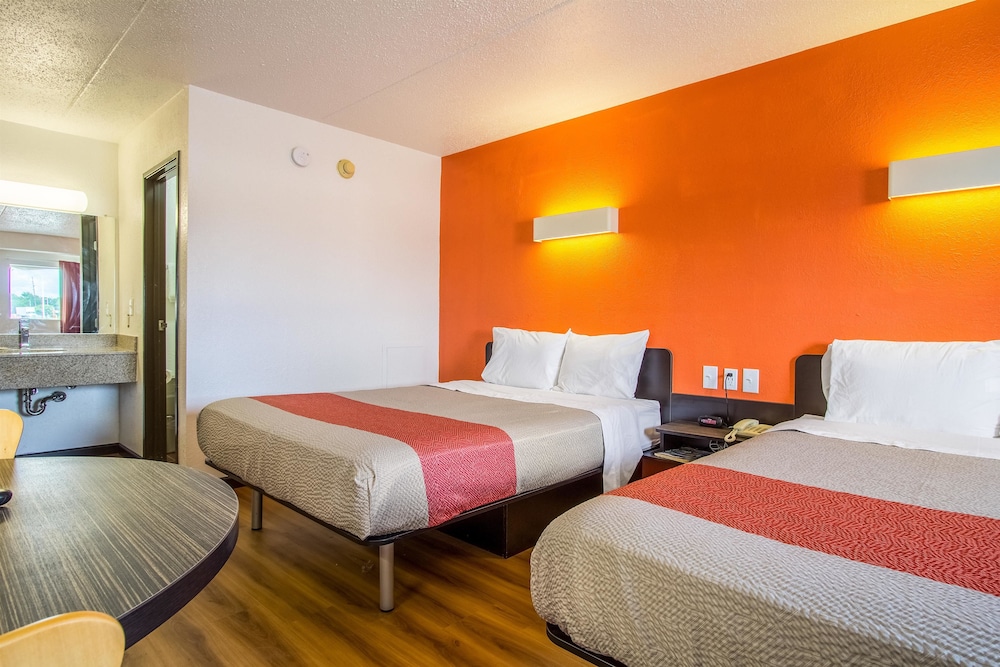 Motel6 Ashland, OH 17/46