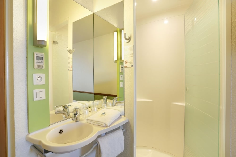 Ibis Budget Cosne Sur Loire 12/51