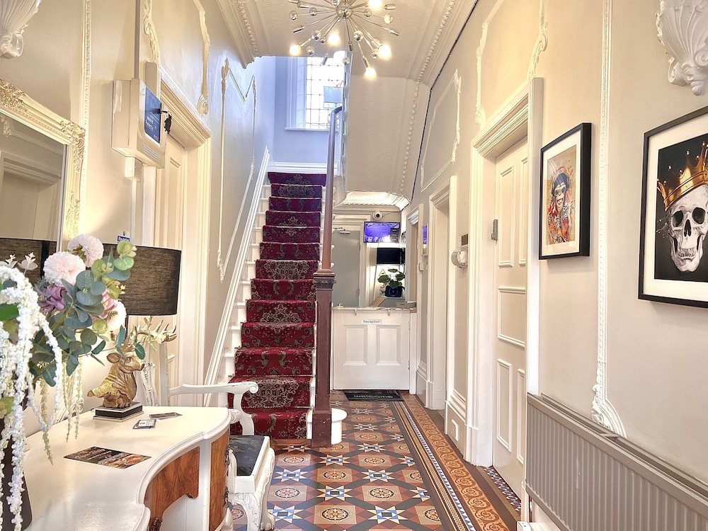 St Andrews House Hotel 33/50