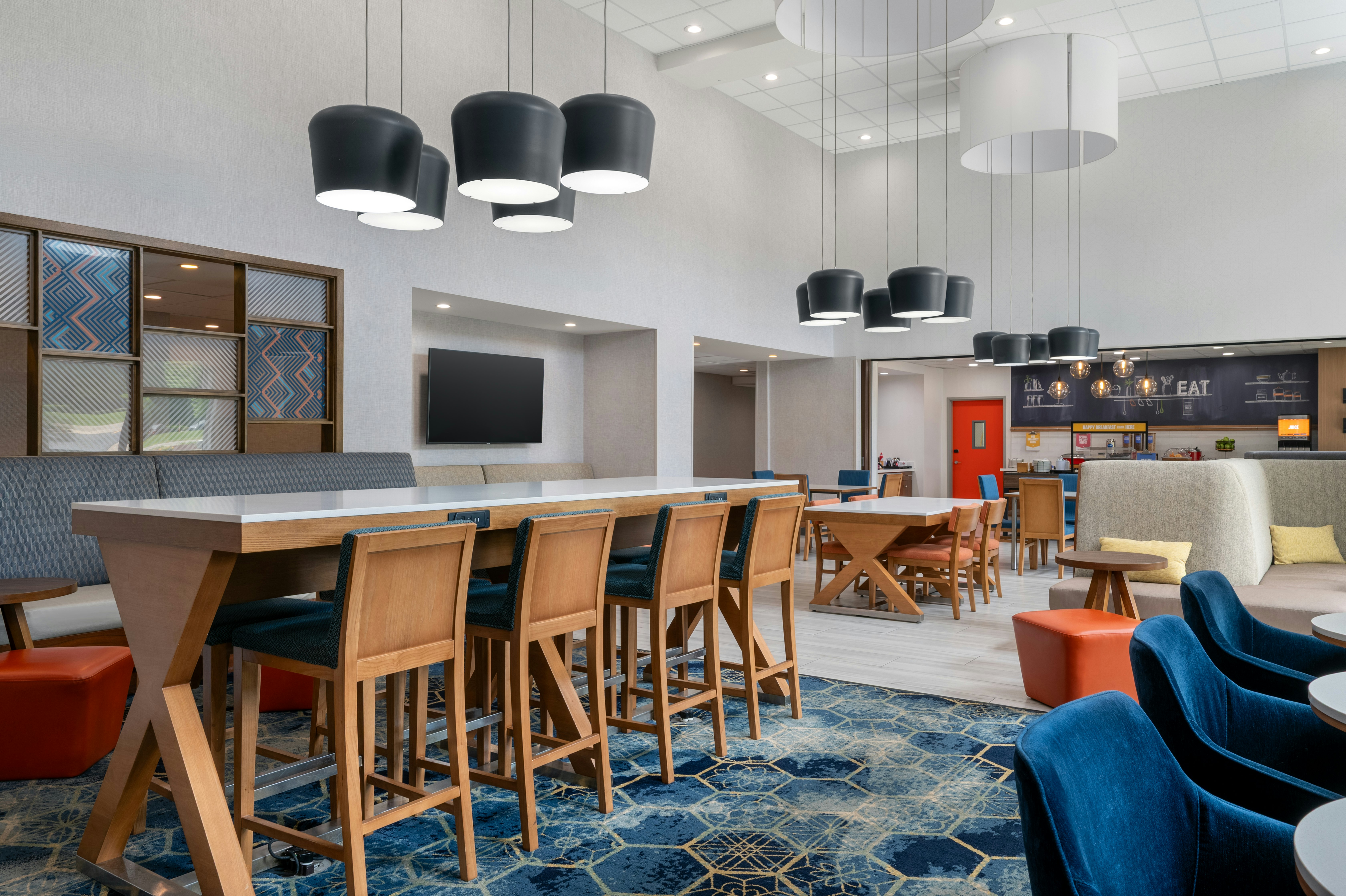 Hampton Inn Suites Ypsilanti 18/23