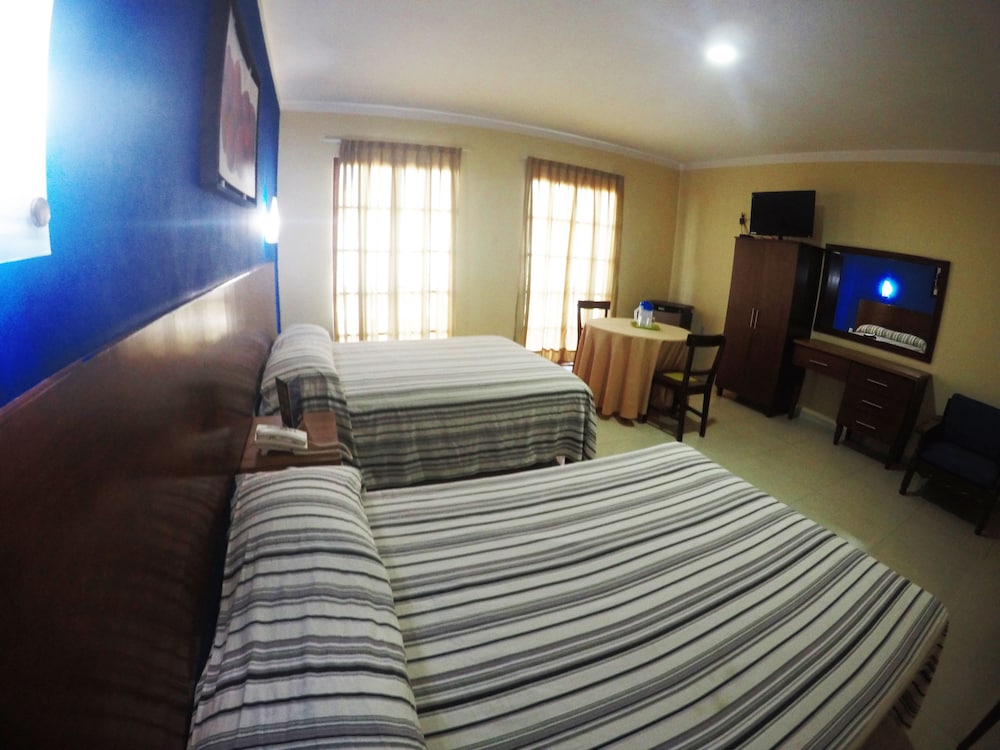 Oriente And Suites Hotel 33/67