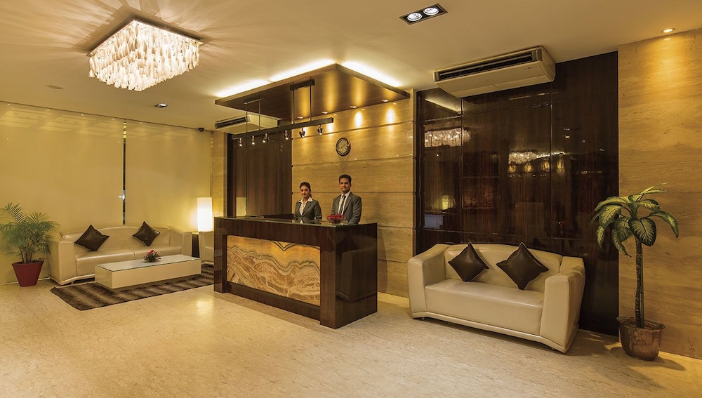 Regenta Inn Embassy 1/16