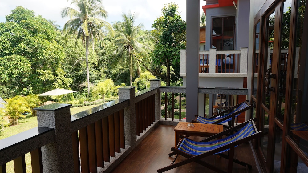 Lanta Intanin Resort 61/64