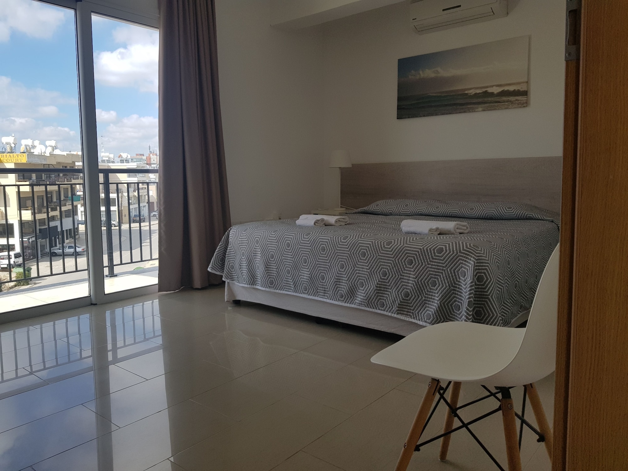 1 BEDROOM, APARTMENT, BALCONY