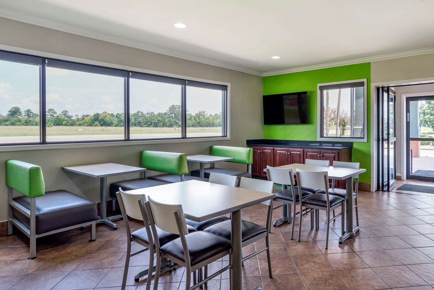Quality Inn & Suites Demopolis AL 7/9