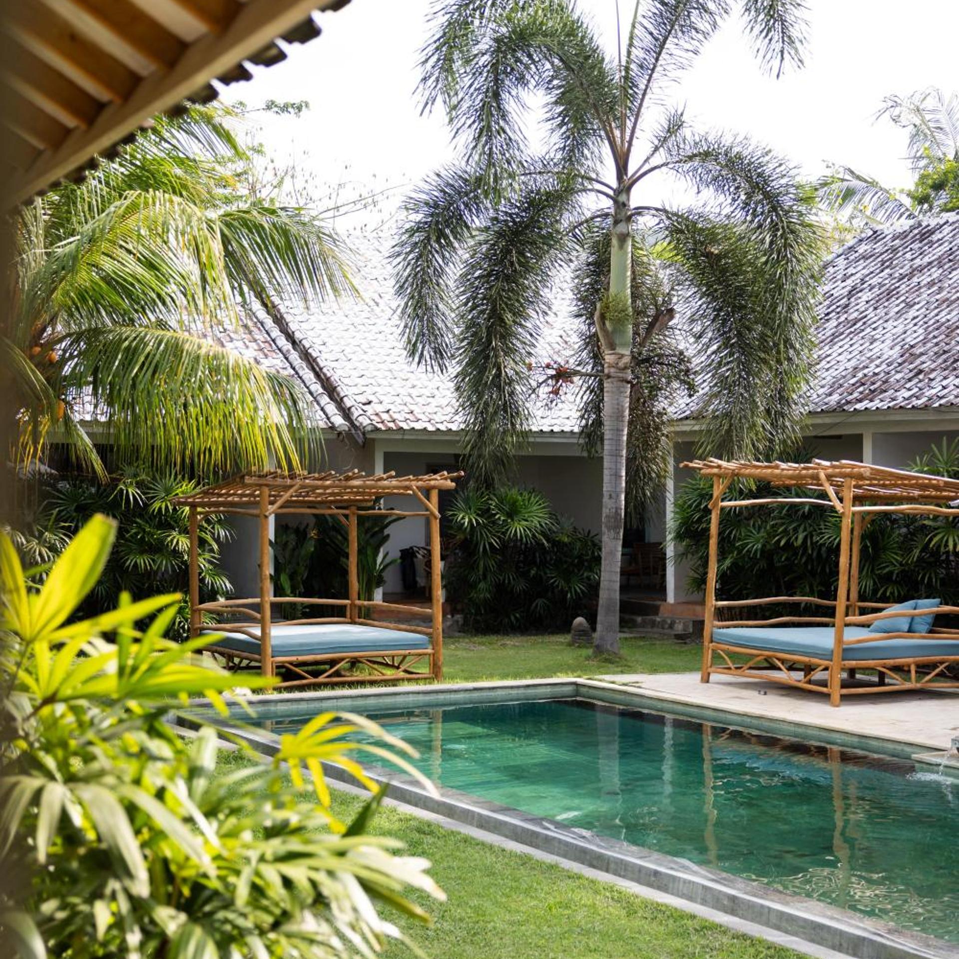 Kuta Baru Hotel 30/34