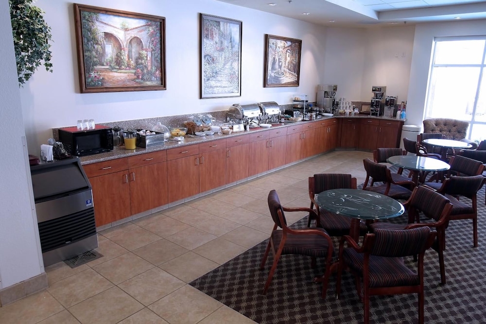 Garden Place Suites 45/61