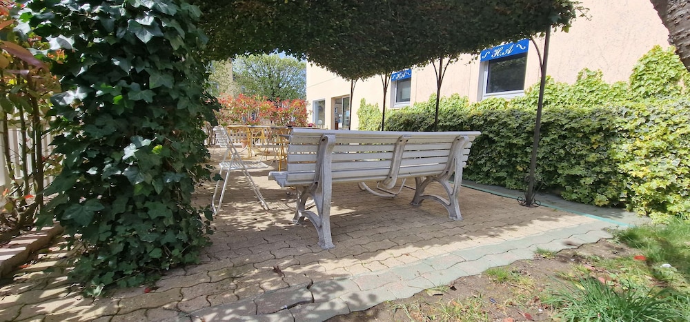 Kyriad Direct Arpajon 43/50