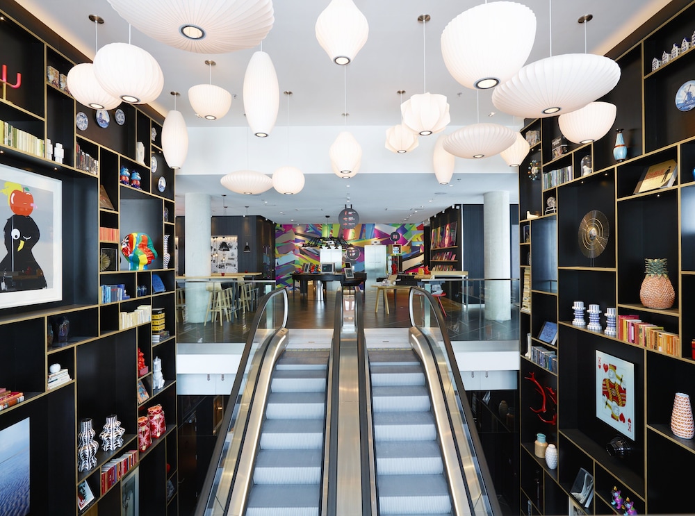 CITIZENM PARIS LA DEFENSE 26/42