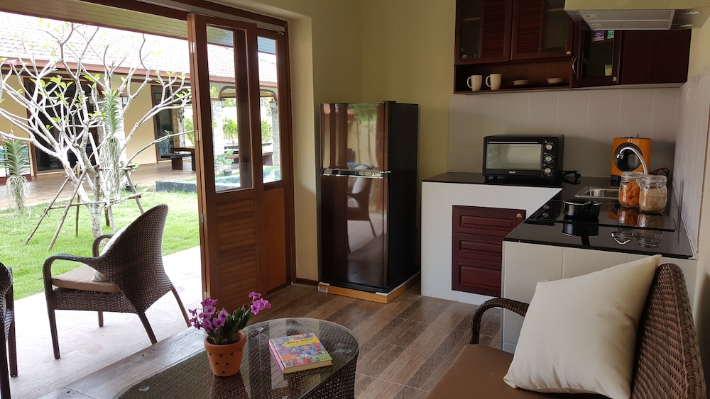 Taratai Villa 39/57