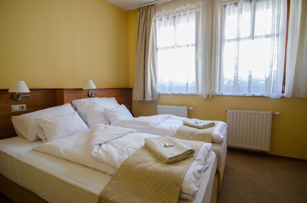 CIVITAS BOUTIQUE HOTEL 30/79
