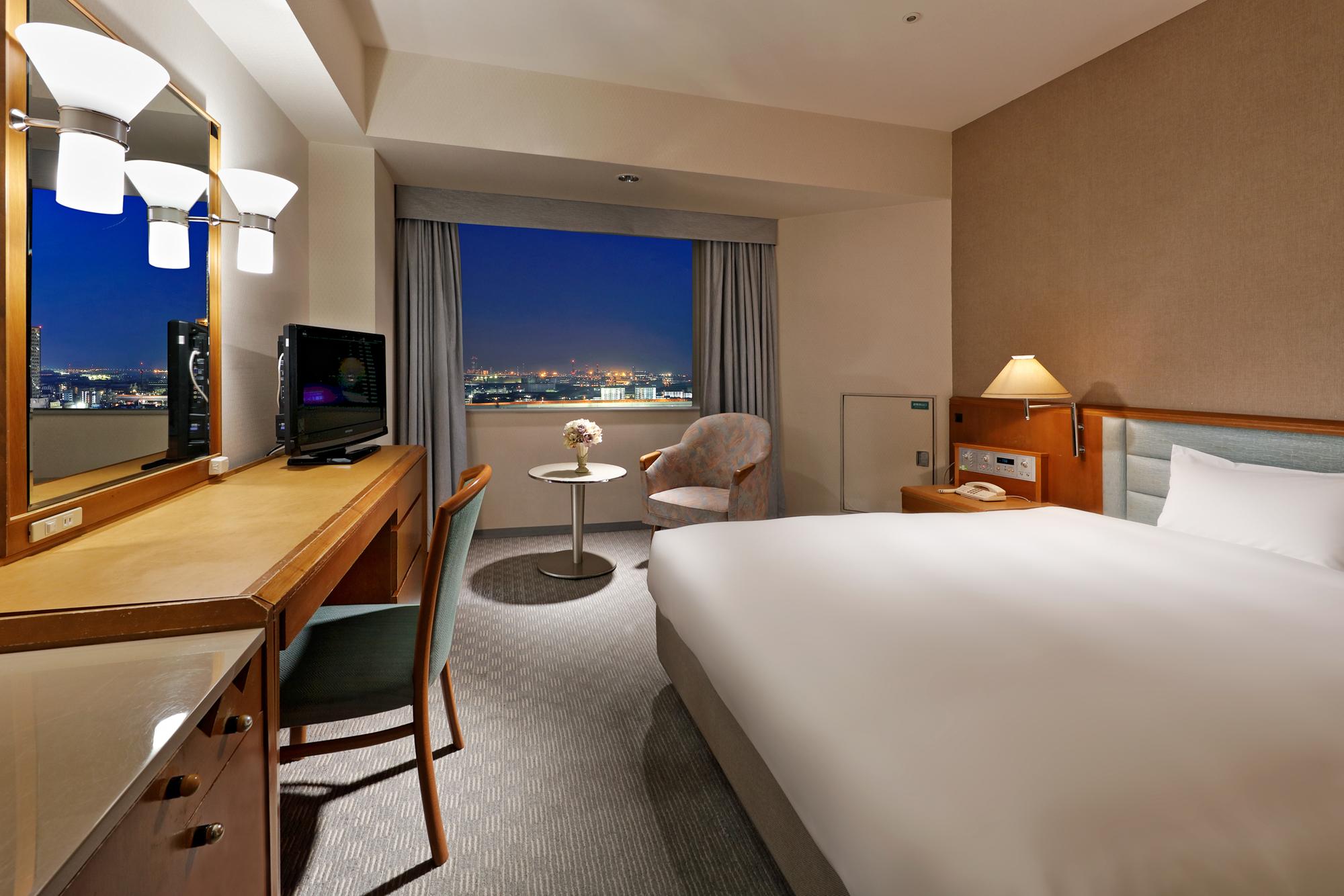 Standard, Single, Double Bed, Night View, Smoking