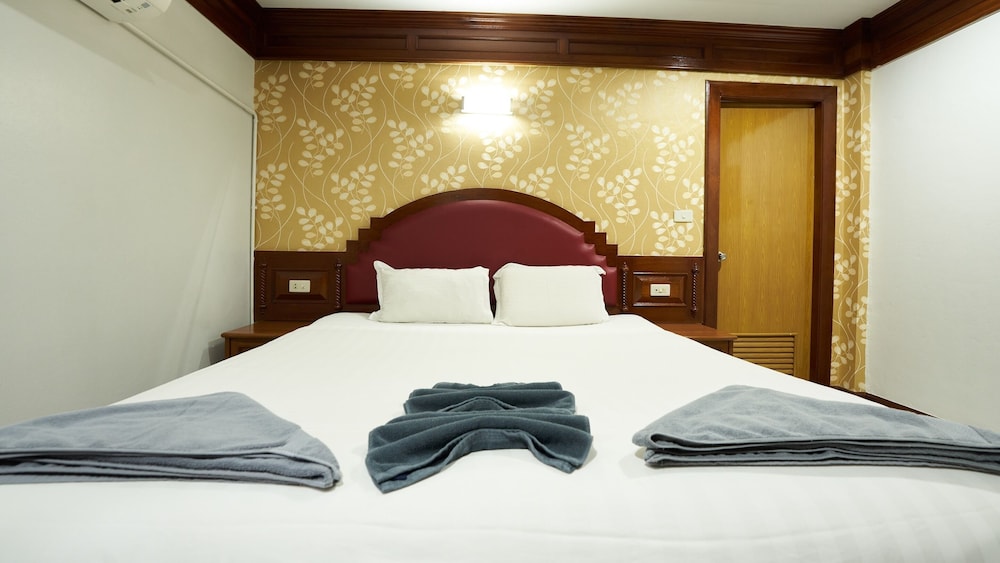 Lime Hotel Patong 18/50