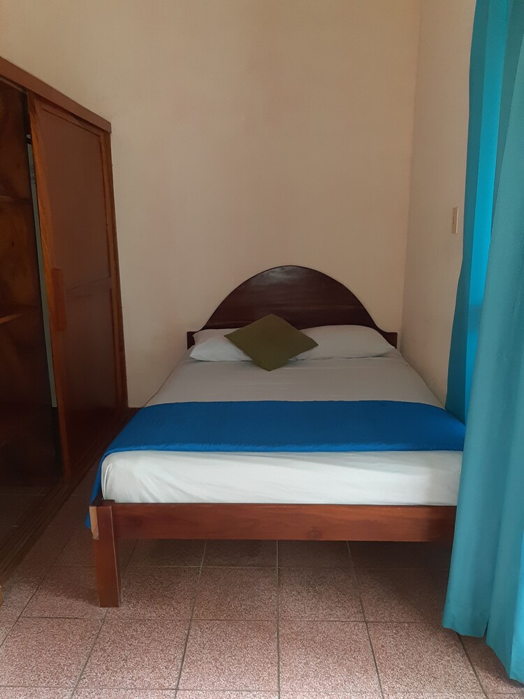 Samara Beach Hotel 32/49