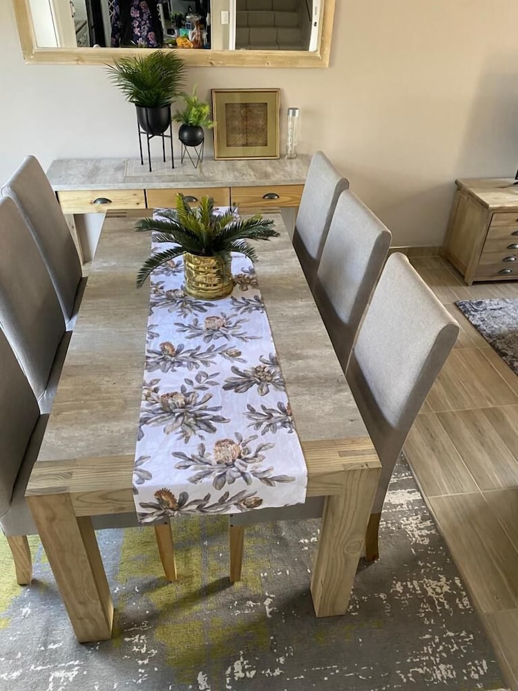 Hillton Manor Guest House 20/50