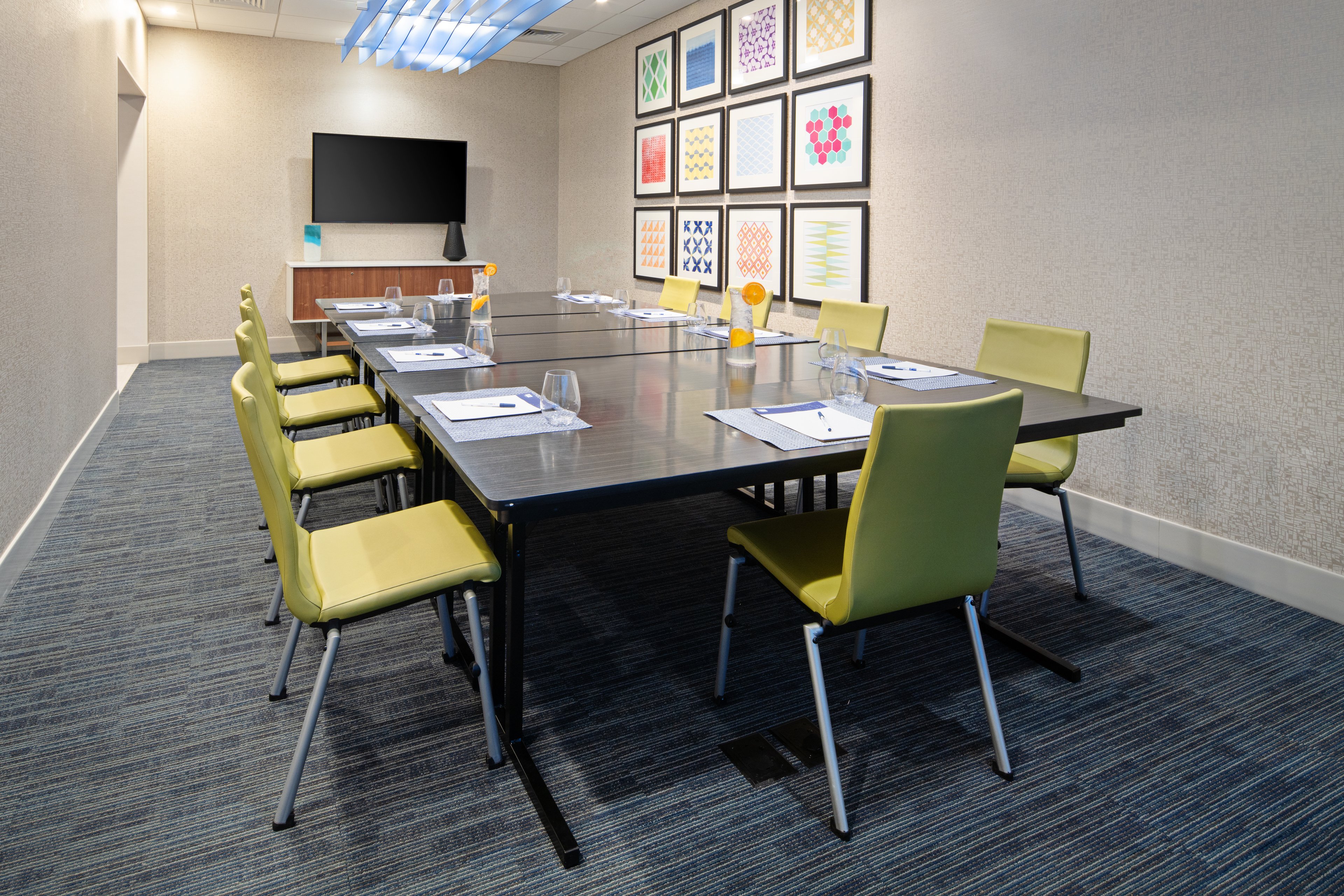 Holiday Inn Express & Suites Murrieta 41/49