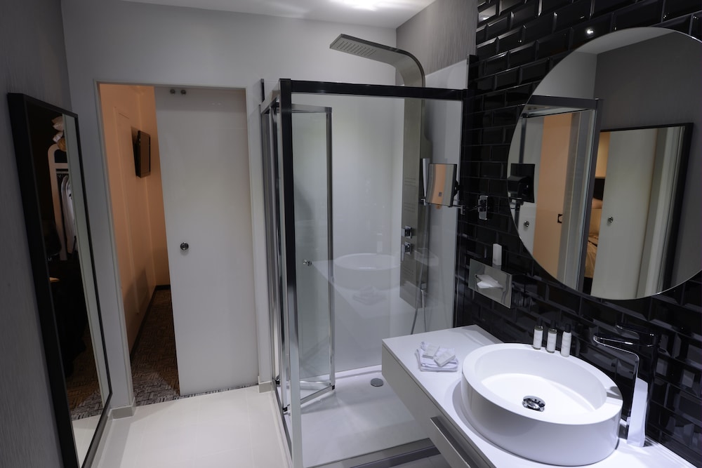 Art Hotel Rochecorbon 9/74