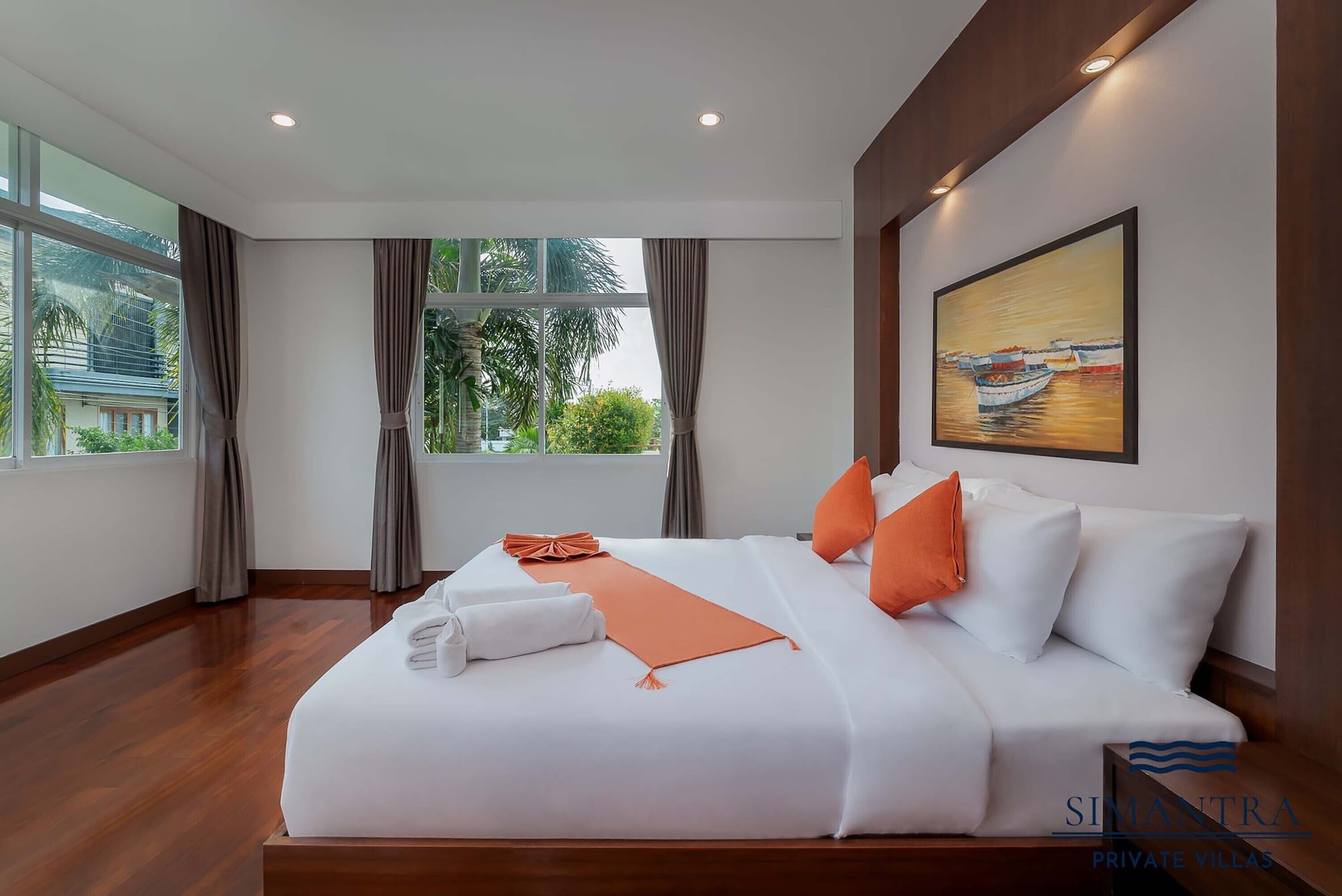 4 BEDROOMS, VILLA