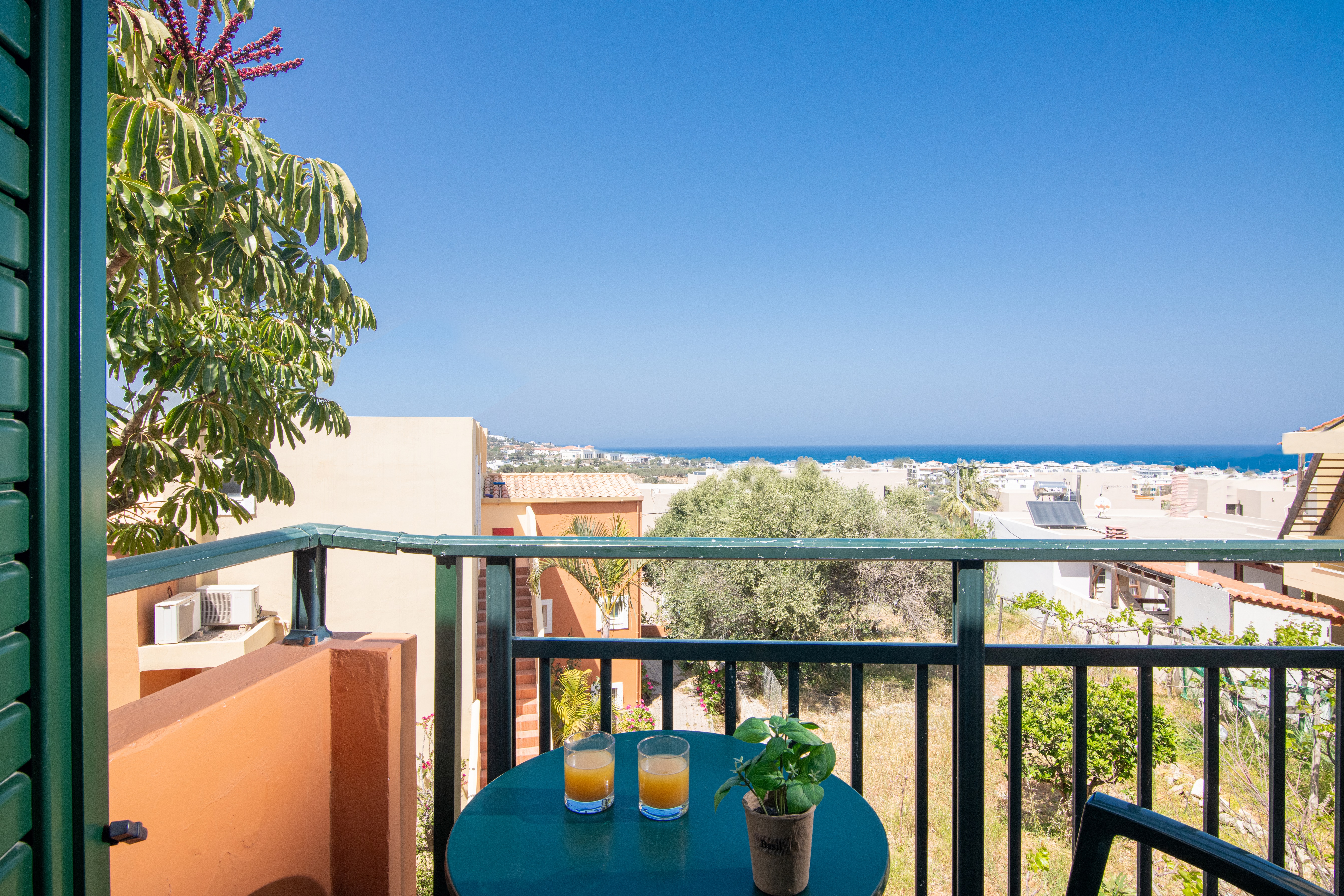 Golden Valentin Apartments 52/59