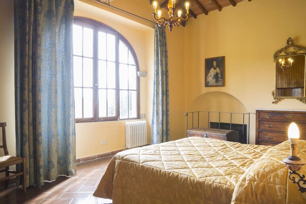 VILLA GRASSINA 6/50