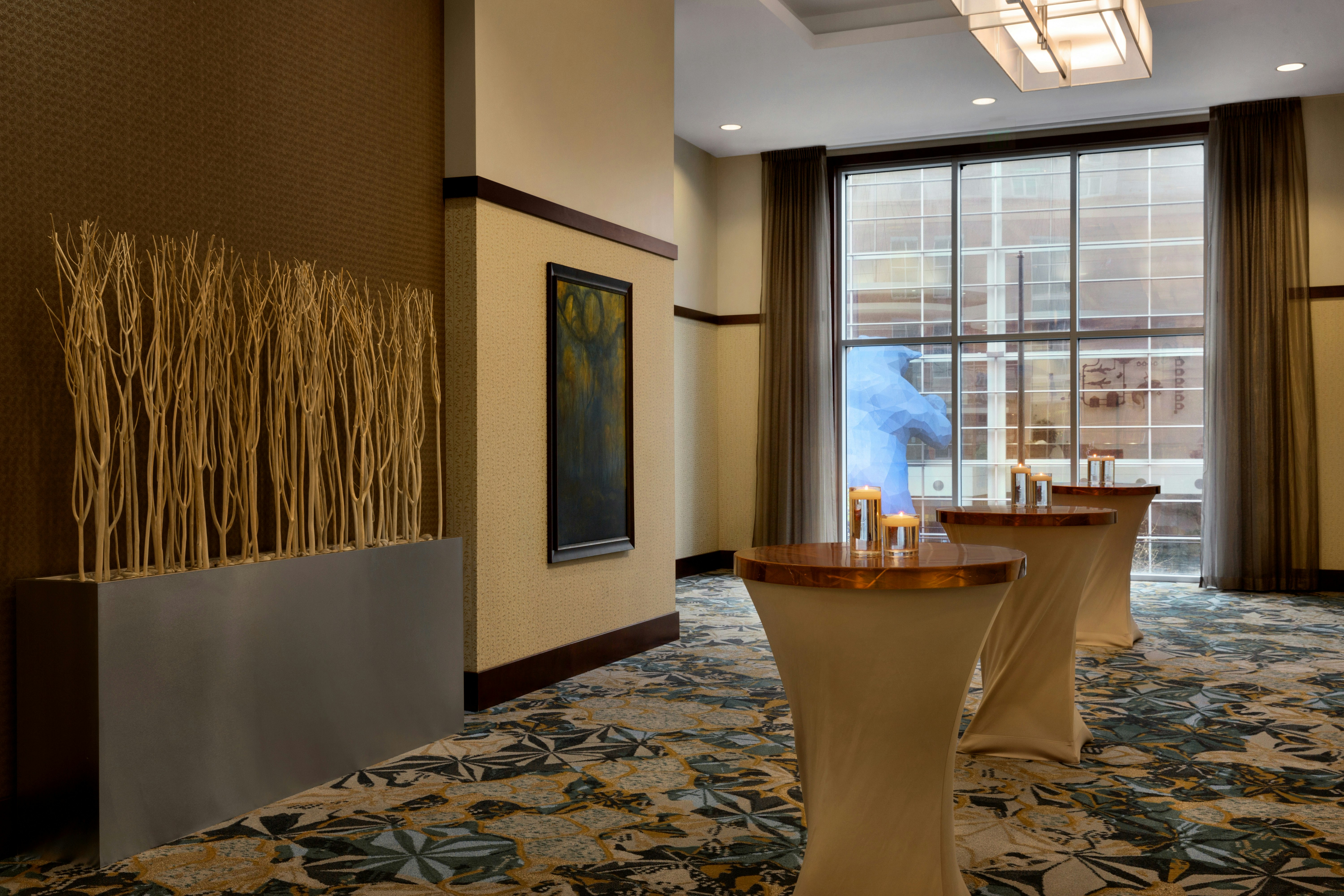 Embassy Suites By Hilton Denver Downtown Convention Center 15/67