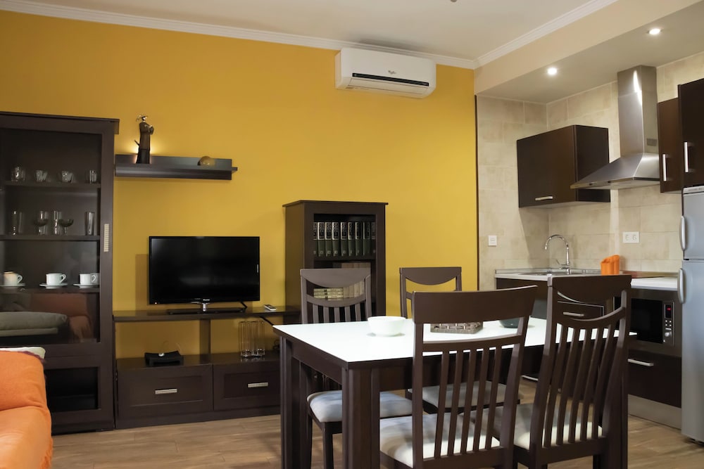 Apartamentos Cullar Vega 53/60