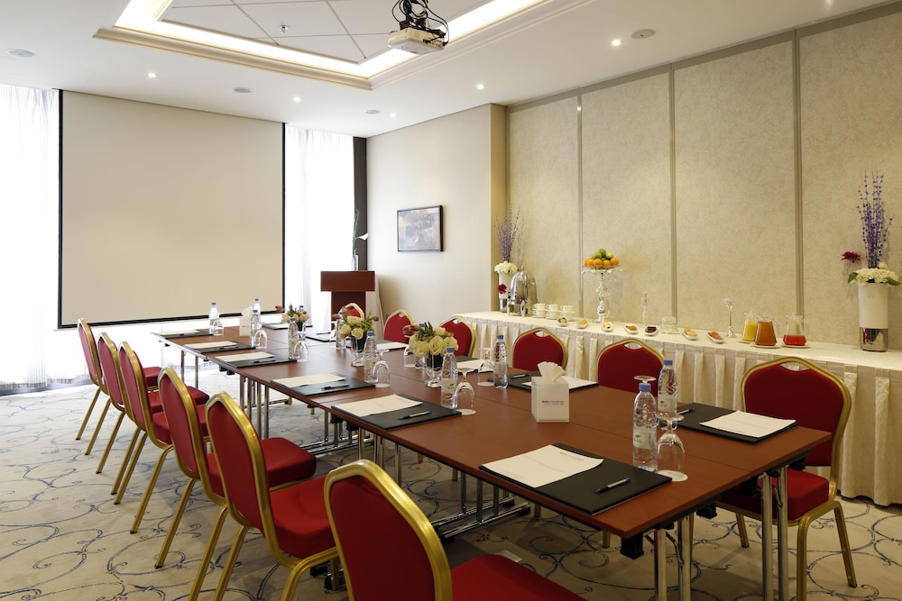 فندق سويس انترناشونال رويال - الرياض(Swiss Flora Royal Hotel Riyadh) 43/51