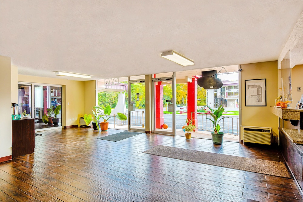 Americas Best Value Inn Moline 35/41