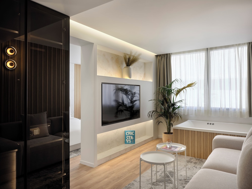 NUR Aparthotel Athens 16/35