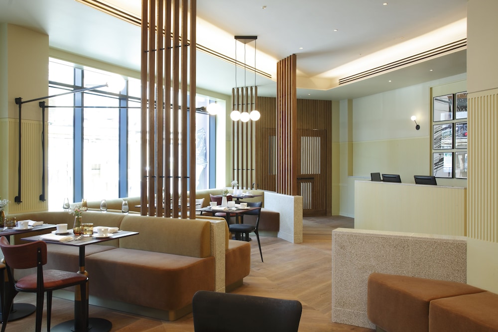Rockwell East Aparthotel 24/49
