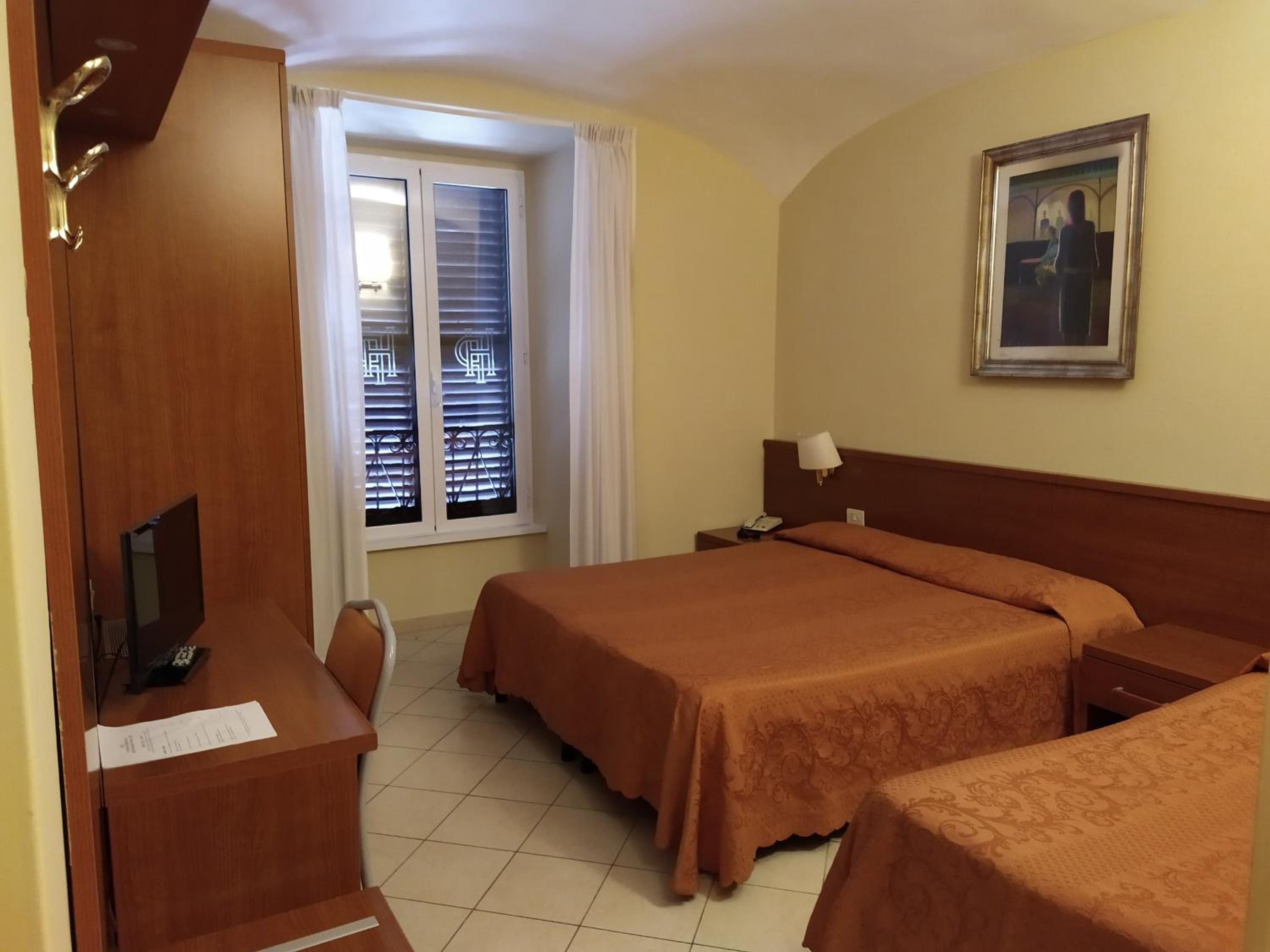 Triple Room