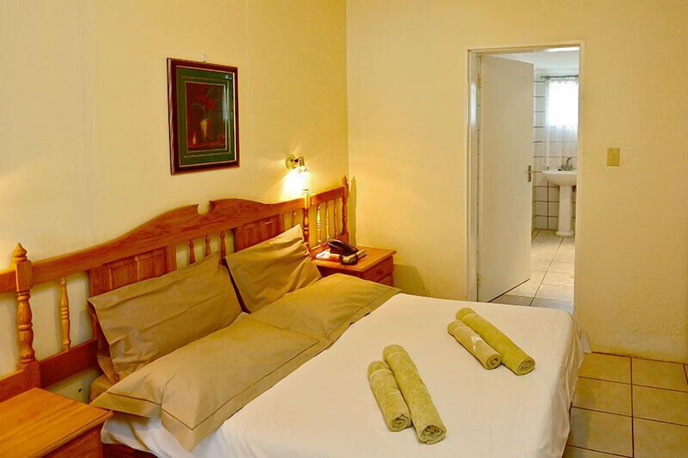 Schuetzenhaus Guesthouse 7/36