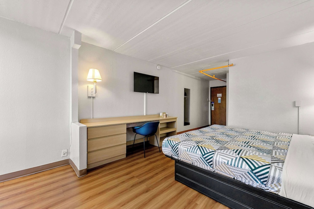 Motel6 Decatur, GA 17/55