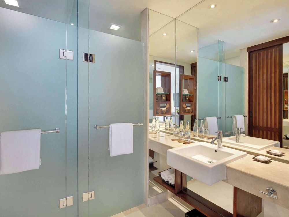 Deluxe Pool Access King Room Garden Wing، Novotel Bali Benoa 4/6