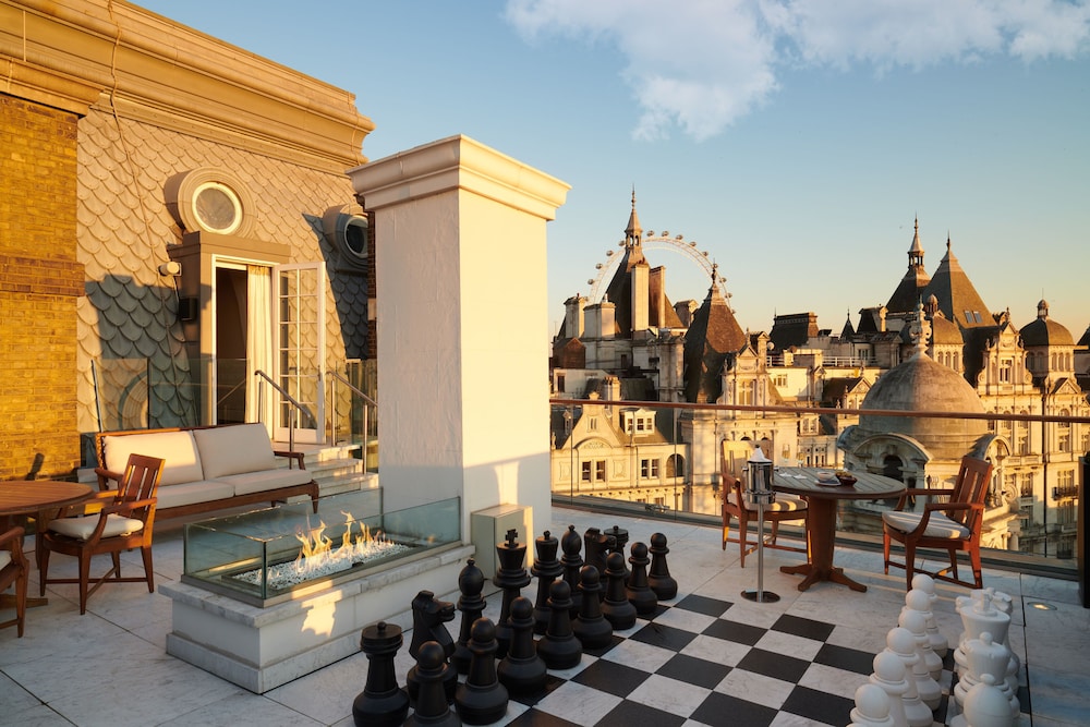 Corinthia Hotel London 79/81