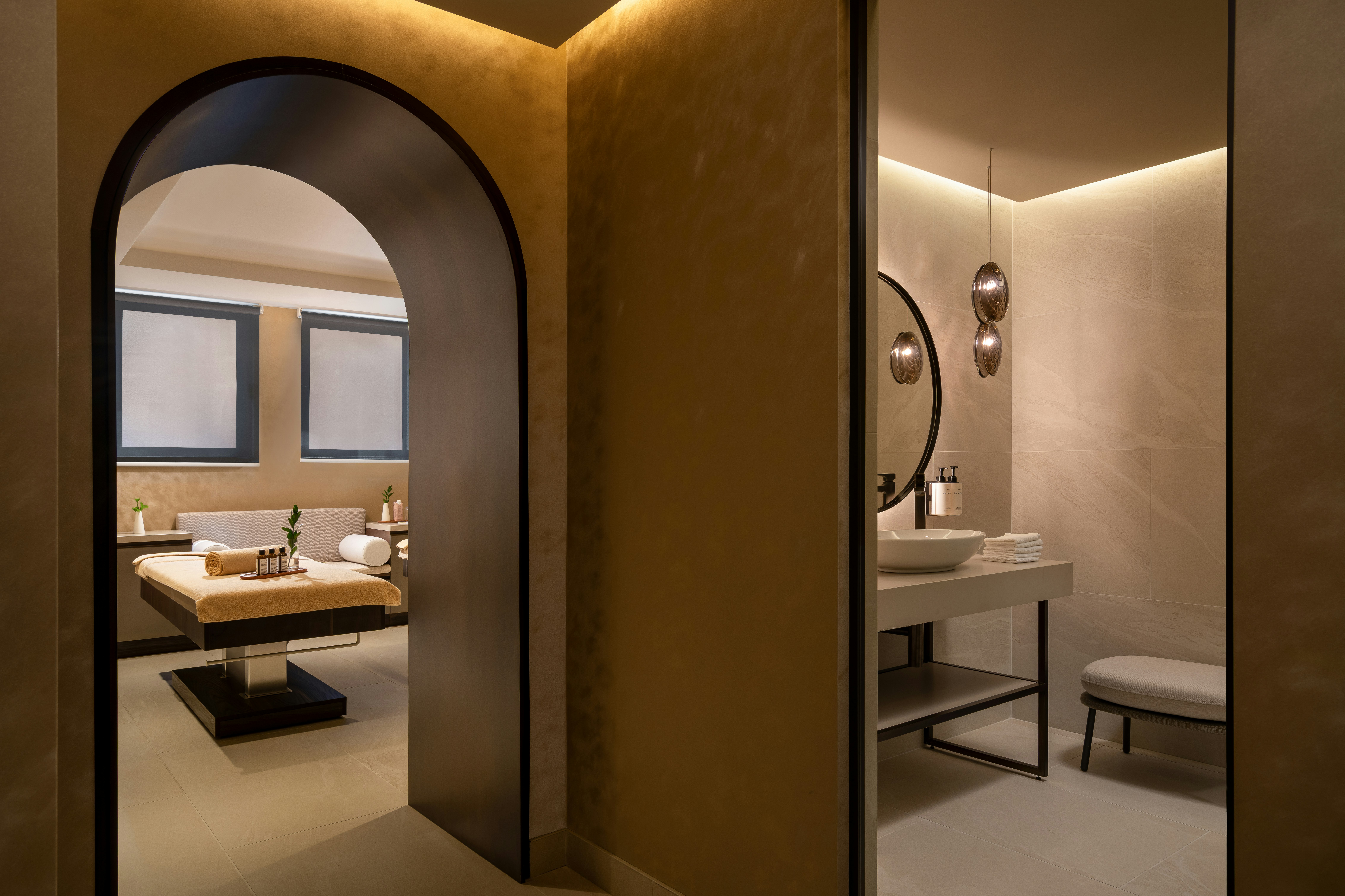 InterContinental Athenee Palace Bucharest an IHG hotel 89/90
