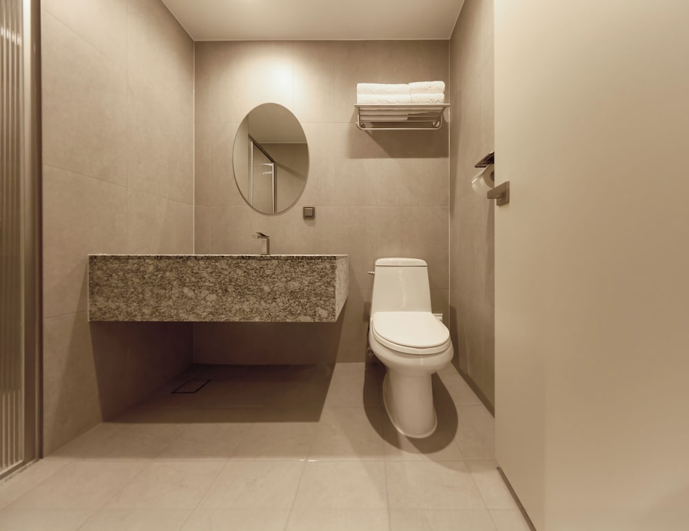 Capace Hotel 70/73