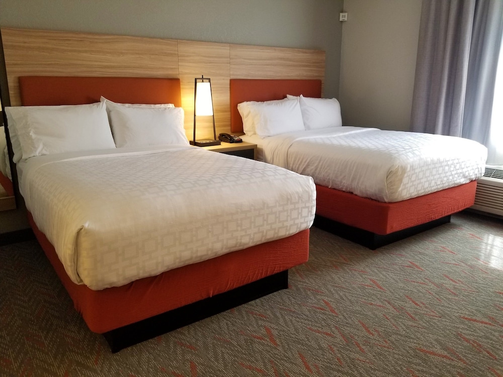Candlewood Suites Apex Raleigh Area 18/50