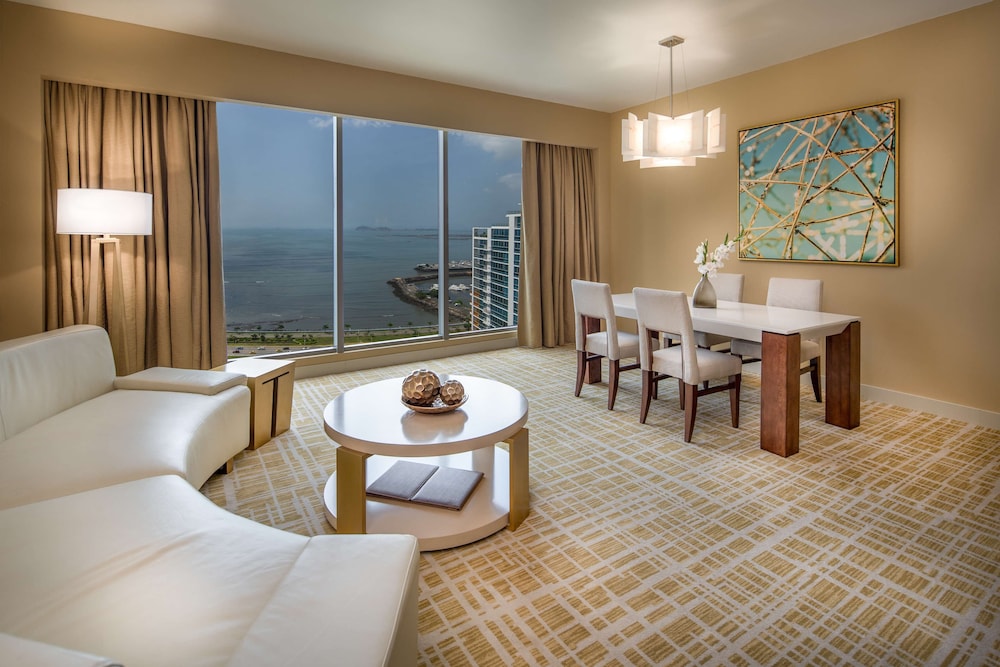 Waldorf Astoria Panama 49/85