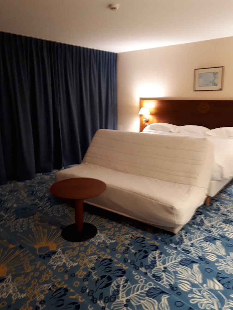 Junior Suite, Twin Beds, Street View، Hotel Le Yachtman 10/10