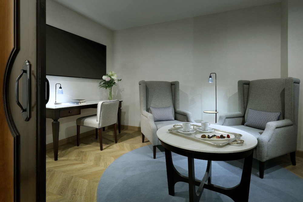 Hyatt Regency Hesperia Madrid 53/65