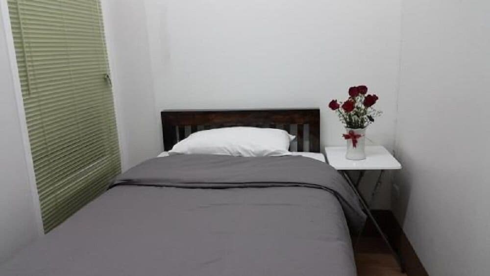 Ann Hostel 5/11