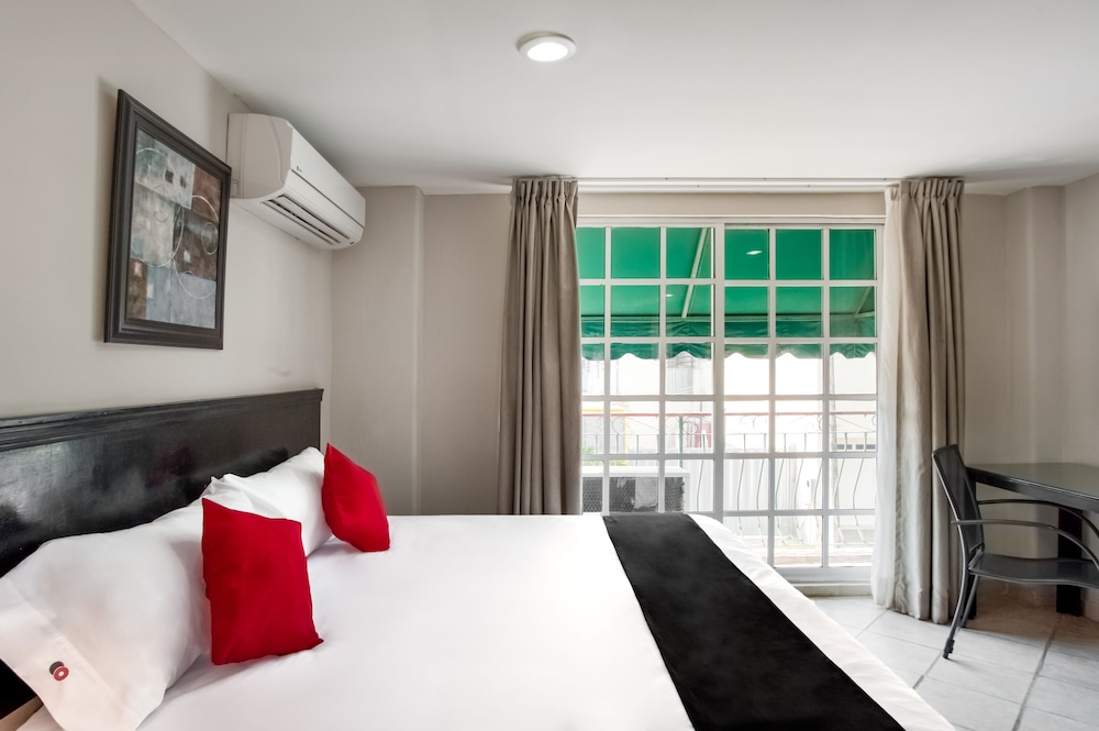 Boca Inn Hotel &amp; Suites 39/66