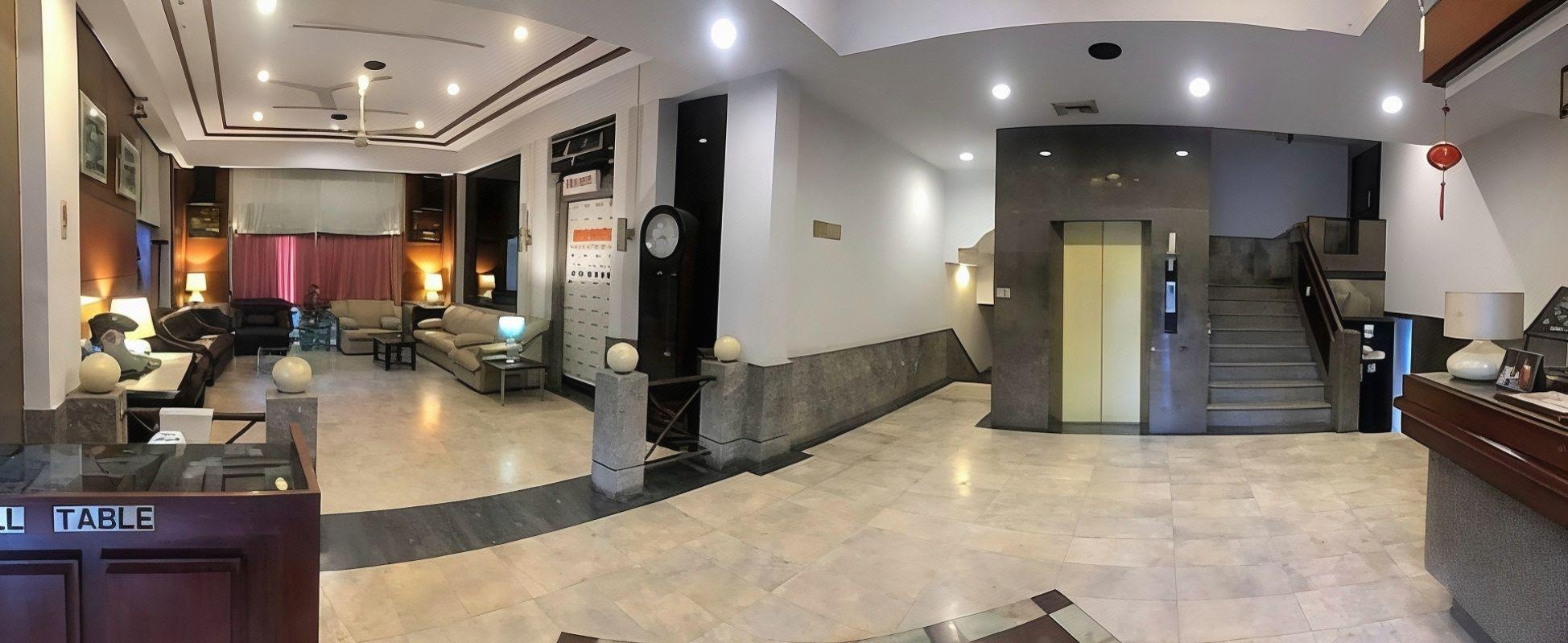 S.C. Heritage Hotel 39/43