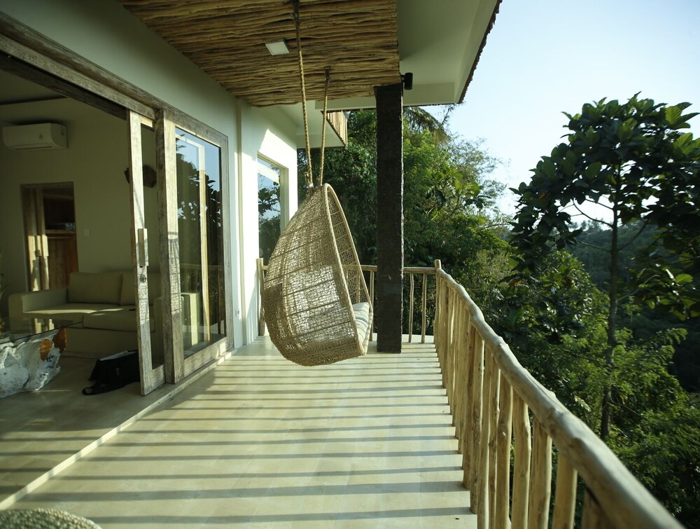 Angsoka Bungalow 17/18