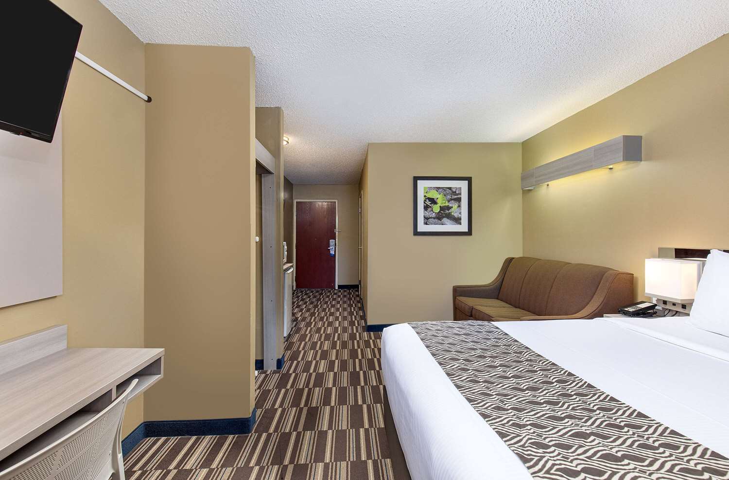 Microtel Inn Suites By Wyndham Dry Ridge 6/30