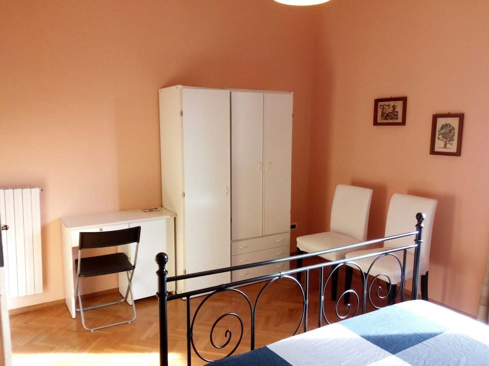 Large Vatican Apartment with 3 bedroom 10/12