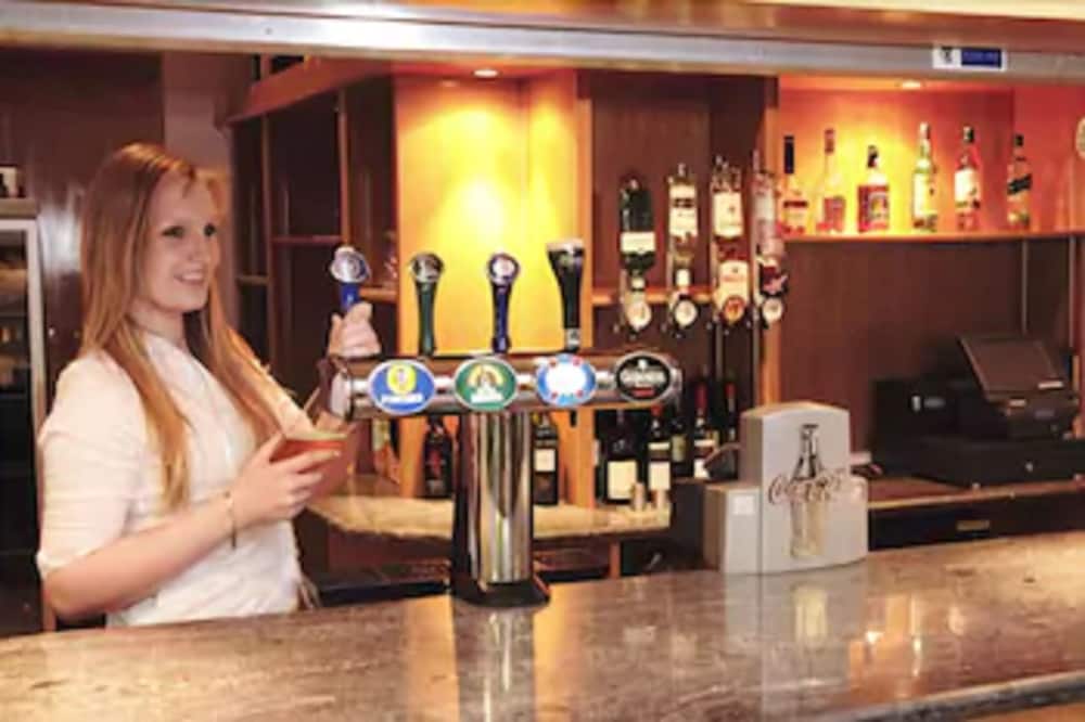 Parkside International Hotel 33/41
