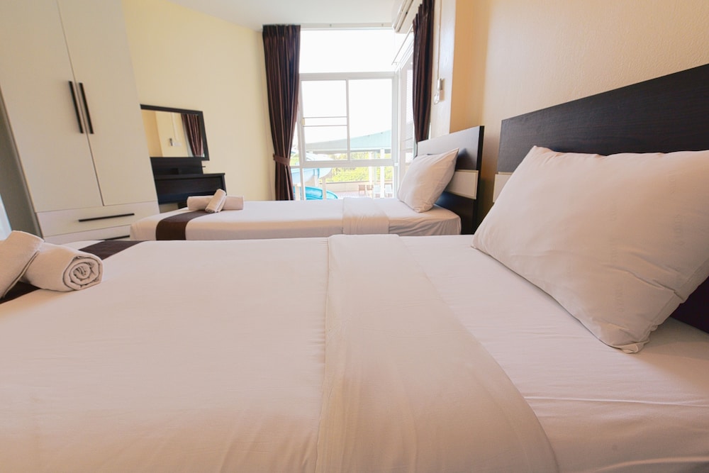 GLORY PLACE HUA HIN HOTEL 22/70