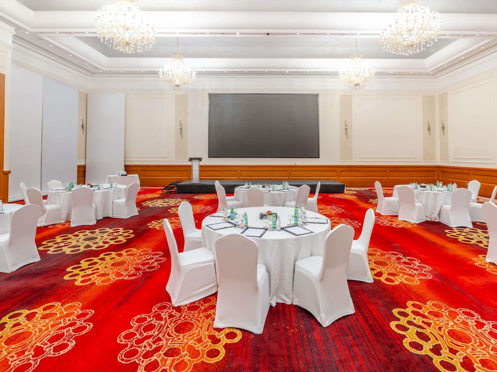Movenpick Hotel & Resort Al Bidaa 76/86